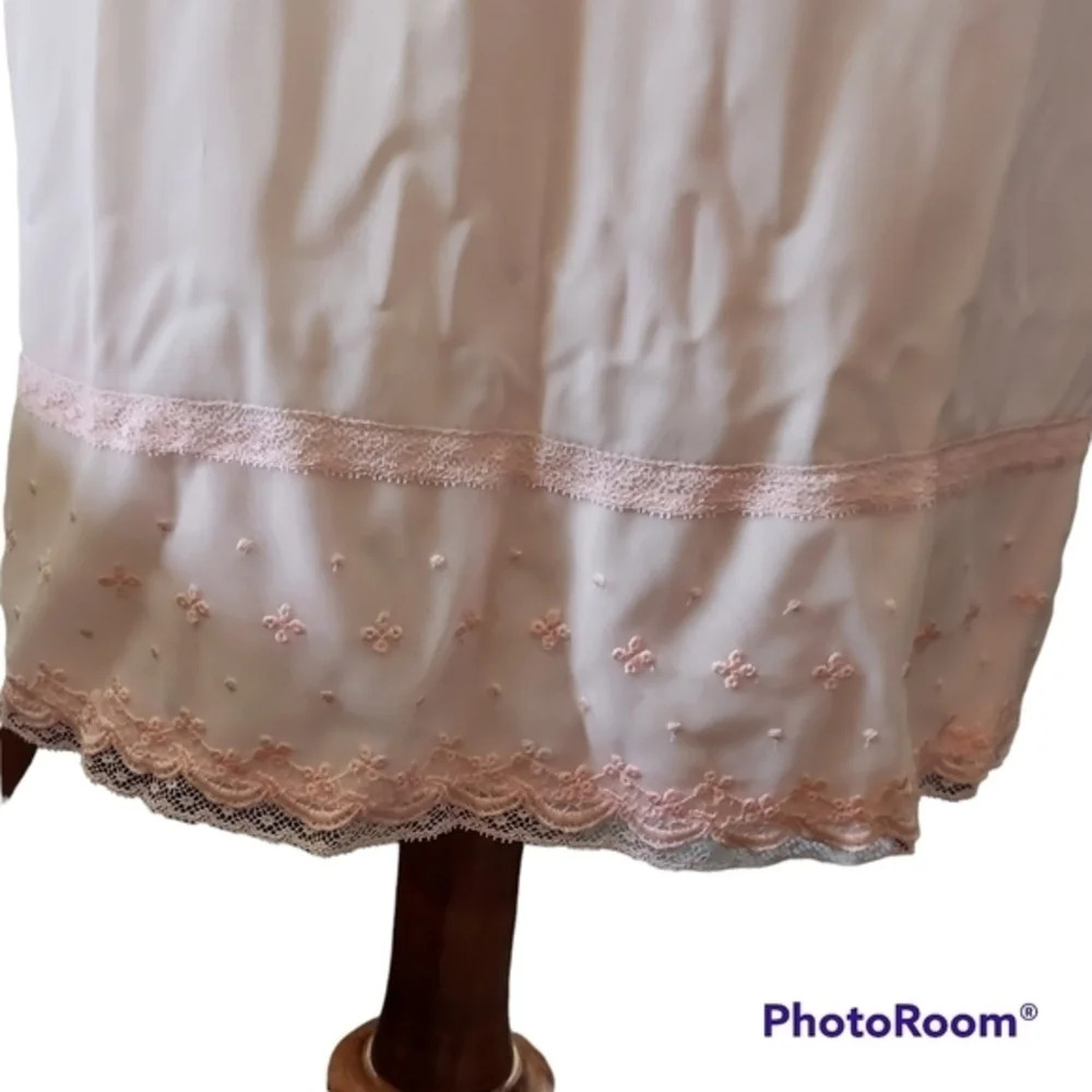 Vintage New Deadstock Pink Embroidered Kayser Slip Dress with original tags - Picture 3 of 15
